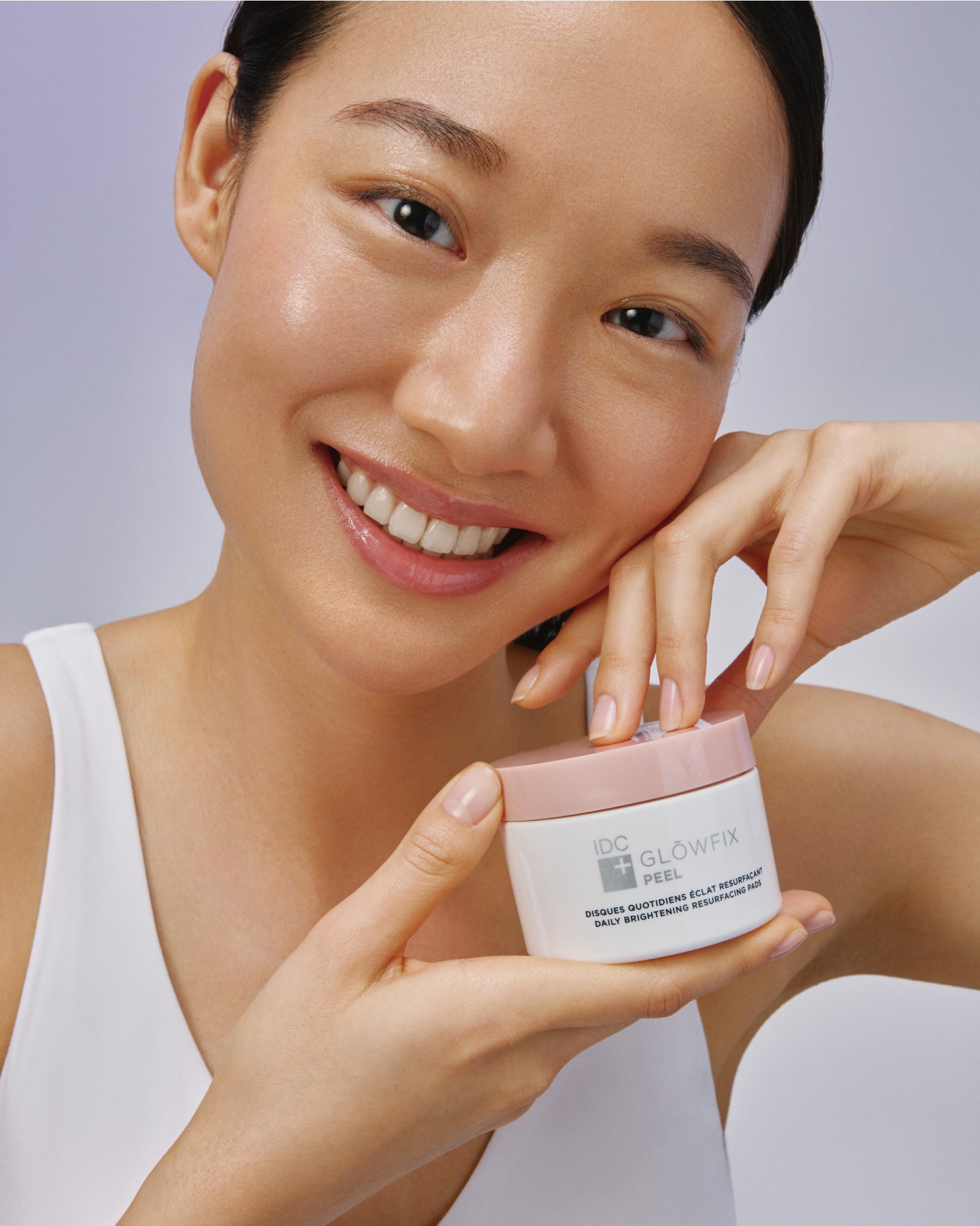 Glōwfix Peel | Daily Brightening Resurfacing Pads