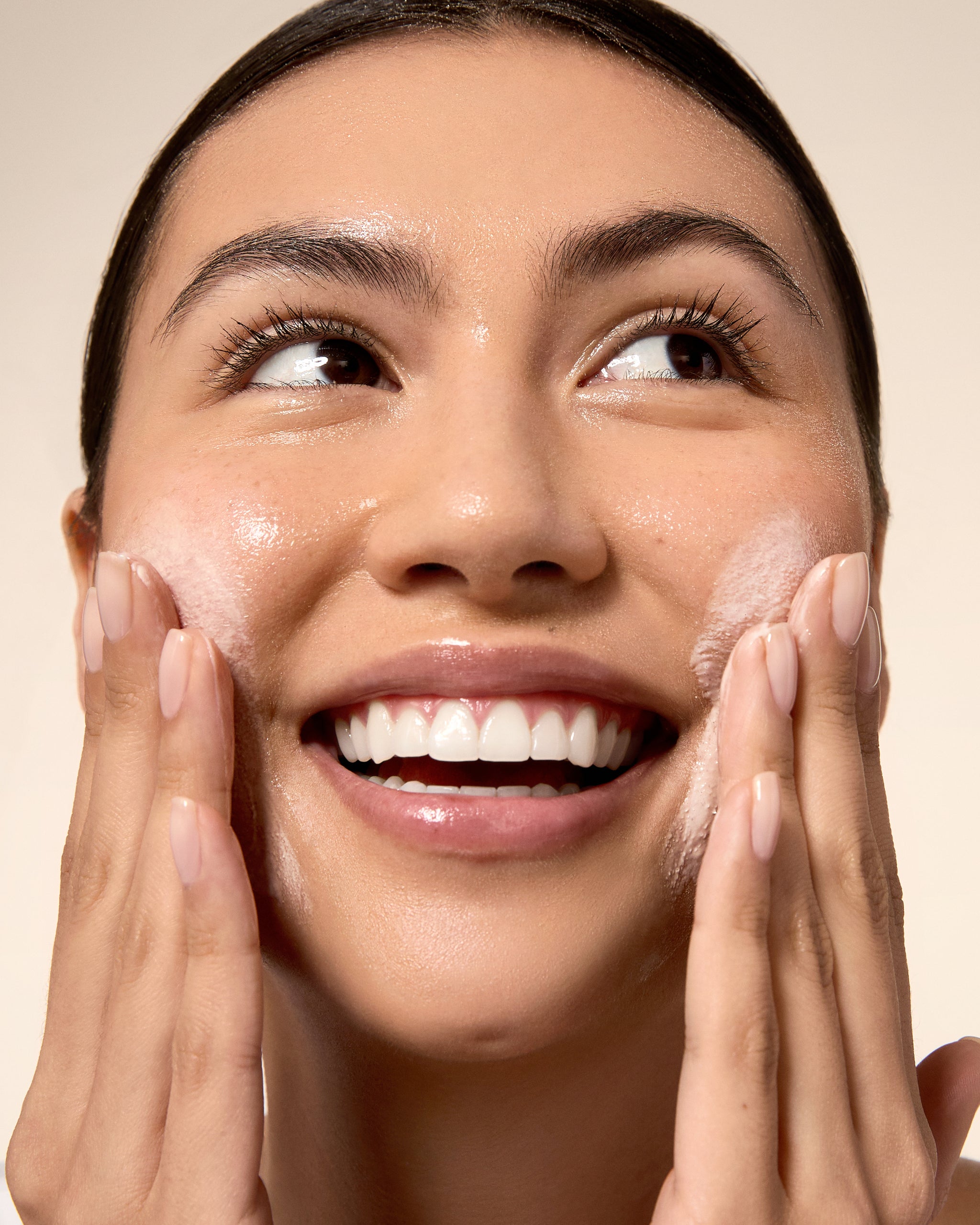 Nettoyant & Démaquillant 7-en-1 – Crème mousse