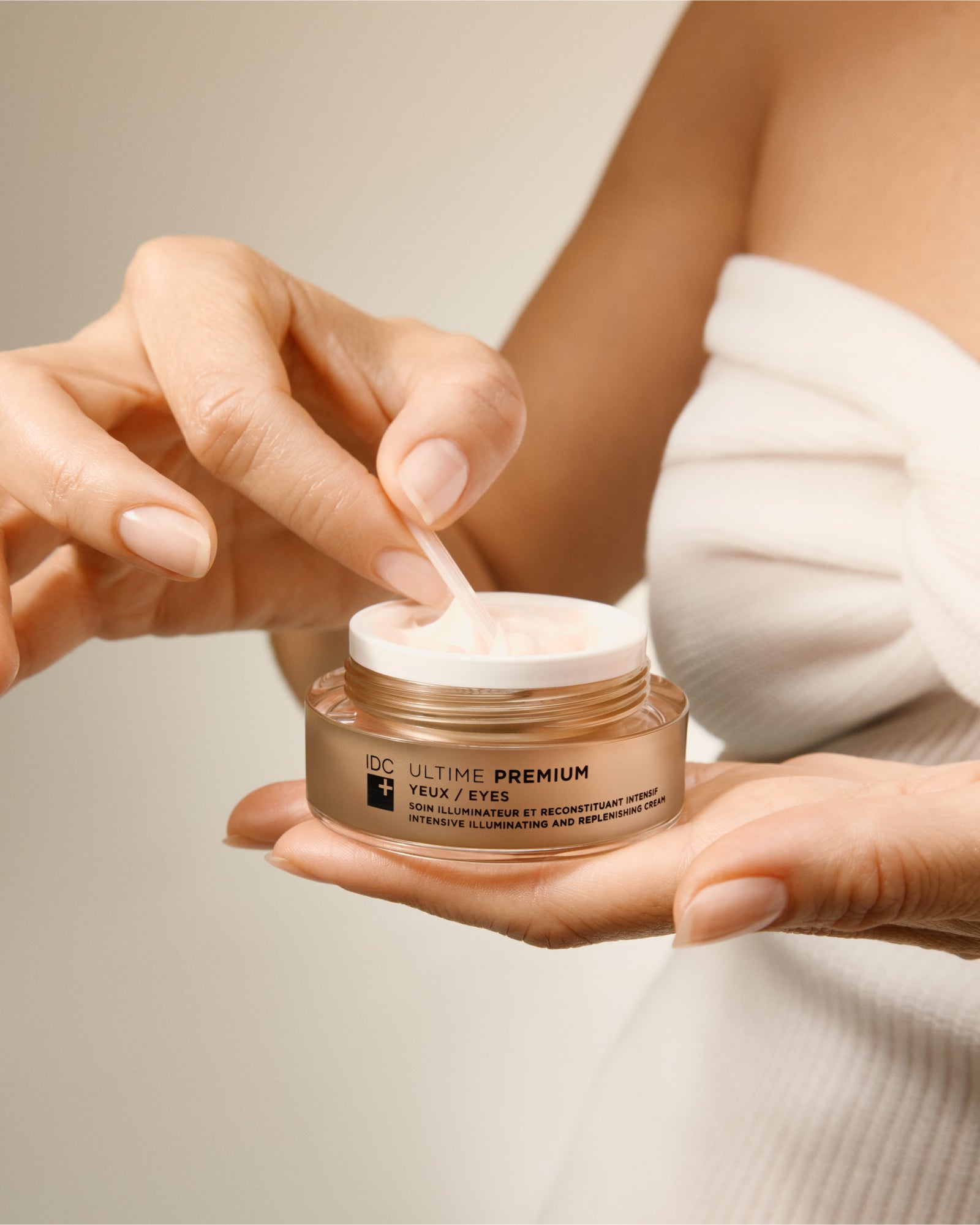 Ultime Premium Yeux | Soin illuminateur et reconstituant intensif - Post-Ménopause